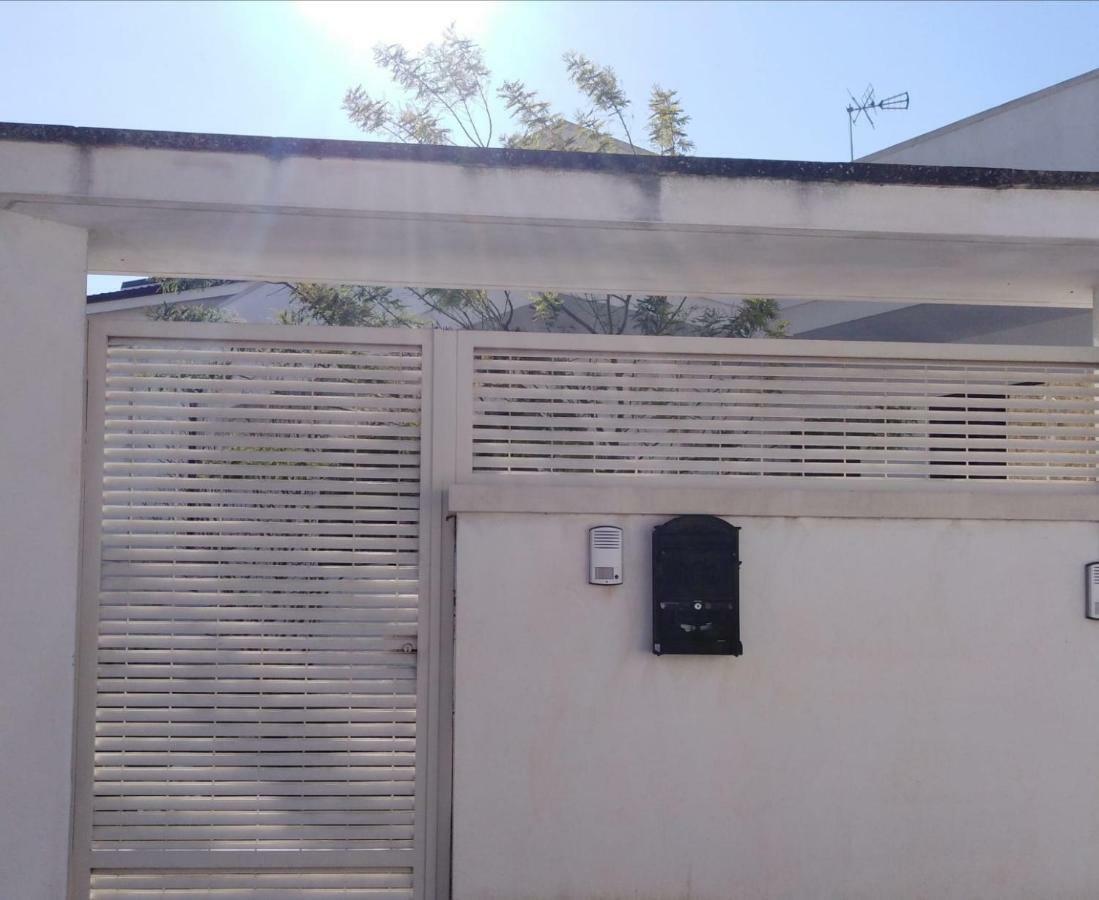 Casa Alessandra Surbo Bagian luar foto
